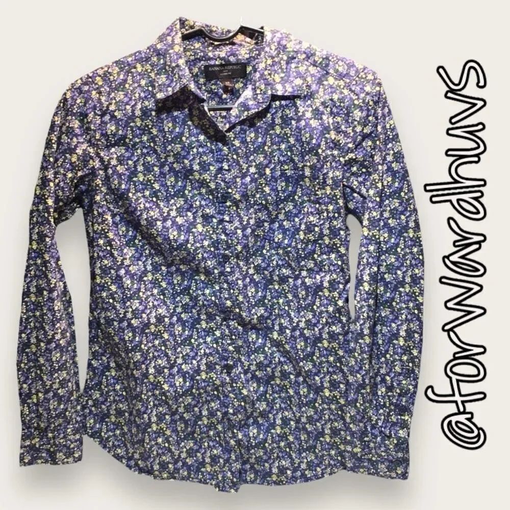 Banana Republic Floral Harmony - X-Small Classic Fit Button Down Top